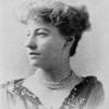 Laura Sedgwick Collins